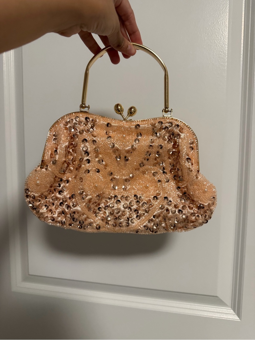Vintage looking Peach Beaded Evening Handbag